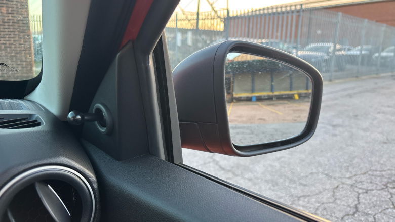 Dacia Spring 27kWh Expression 65 48kW 5dr Auto Electric Hatchback